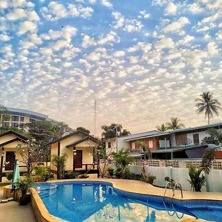 אוטאי תאני Sunray Guesthouse สุนันท์บ้านพักริมคลอง מראה חיצוני תמונה