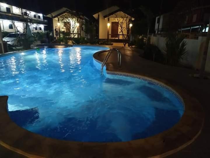אוטאי תאני Sunray Guesthouse สุนันท์บ้านพักริมคลอง מראה חיצוני תמונה