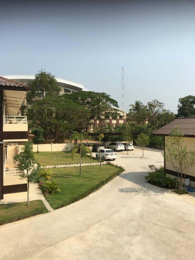 אוטאי תאני Sunray Guesthouse สุนันท์บ้านพักริมคลอง מראה חיצוני תמונה