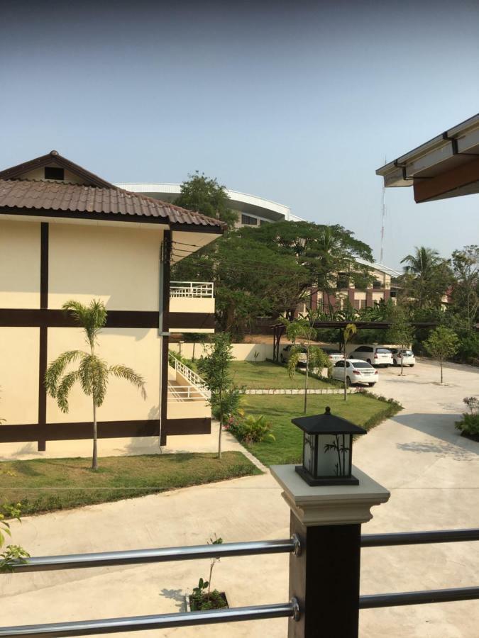 אוטאי תאני Sunray Guesthouse สุนันท์บ้านพักริมคลอง מראה חיצוני תמונה