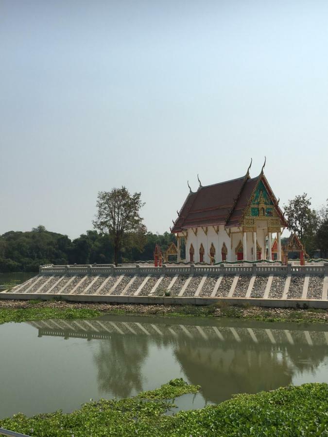 אוטאי תאני Sunray Guesthouse สุนันท์บ้านพักริมคลอง מראה חיצוני תמונה