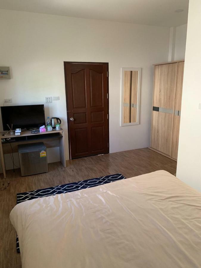 אוטאי תאני Sunray Guesthouse สุนันท์บ้านพักริมคลอง מראה חיצוני תמונה